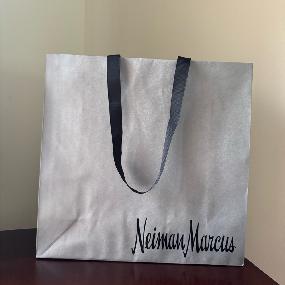 New Neiman Marcus Gift/Shopping Bag - size XL